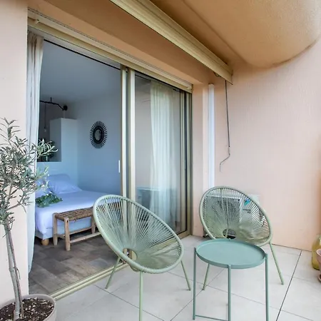 Apartman Vue Mer, Terrasse Et Parking Prive