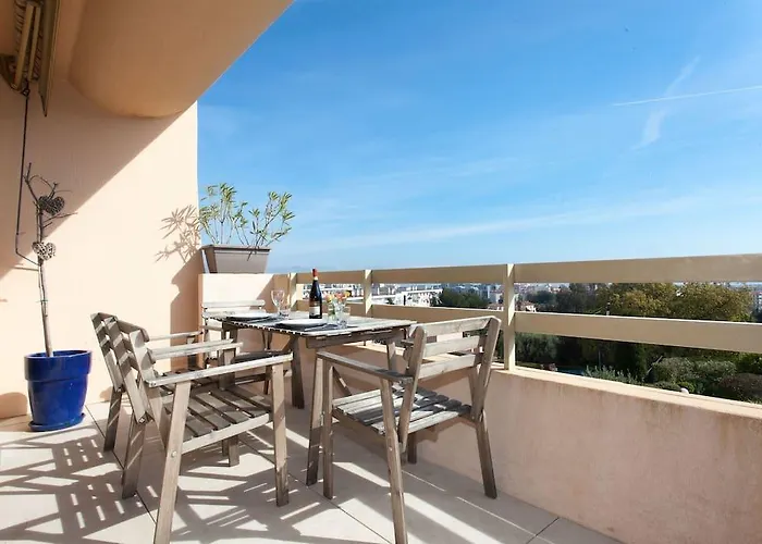 Vue Mer, Terrasse Et Parking Prive Apartment Antibes